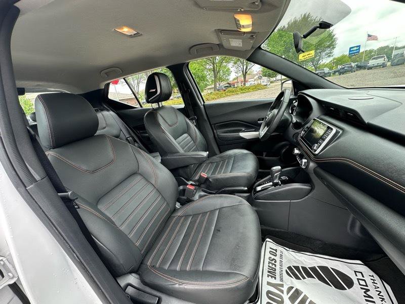 Used 2019 Nissan Kicks SR w/ SR Premium Package FWD image 21