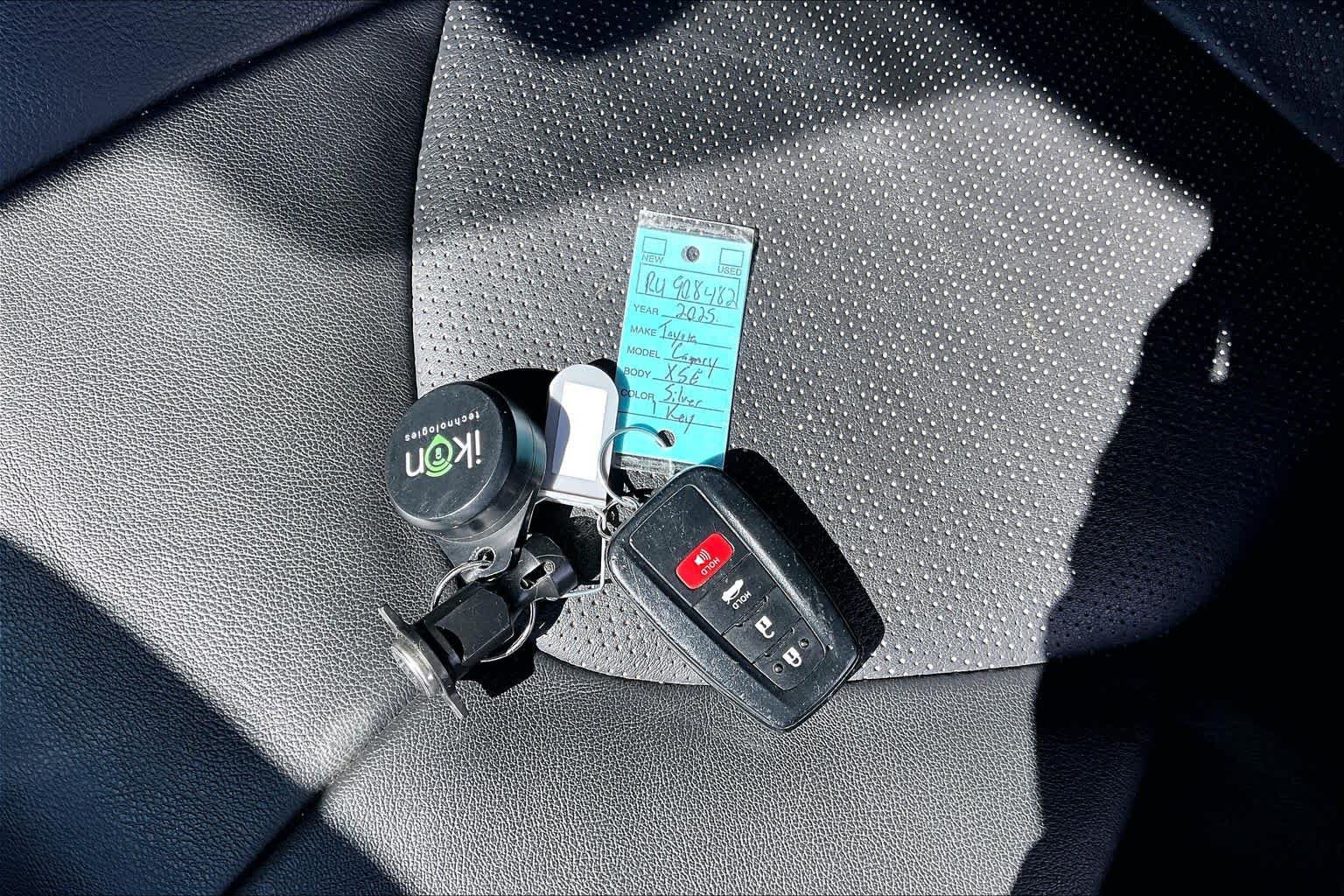 Used 2024 Toyota Camry XSE FWD image 15