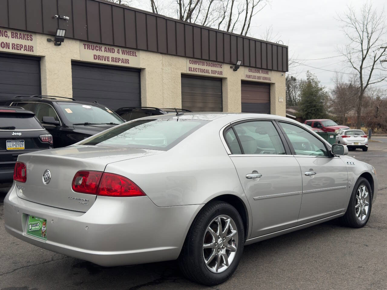 Used 2007 Buick Lucerne CXL w/ Luxury Package FWD image 6