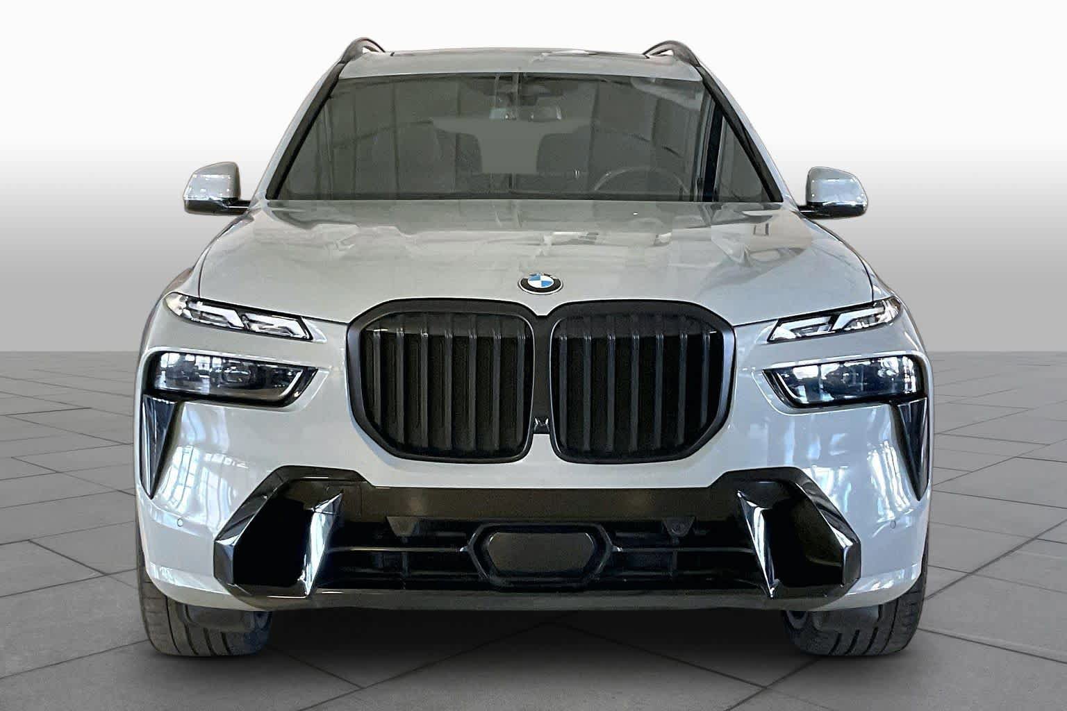 Certified 2024 BMW X7 xDrive40i w/ Executive Package AWD/4WD image 3