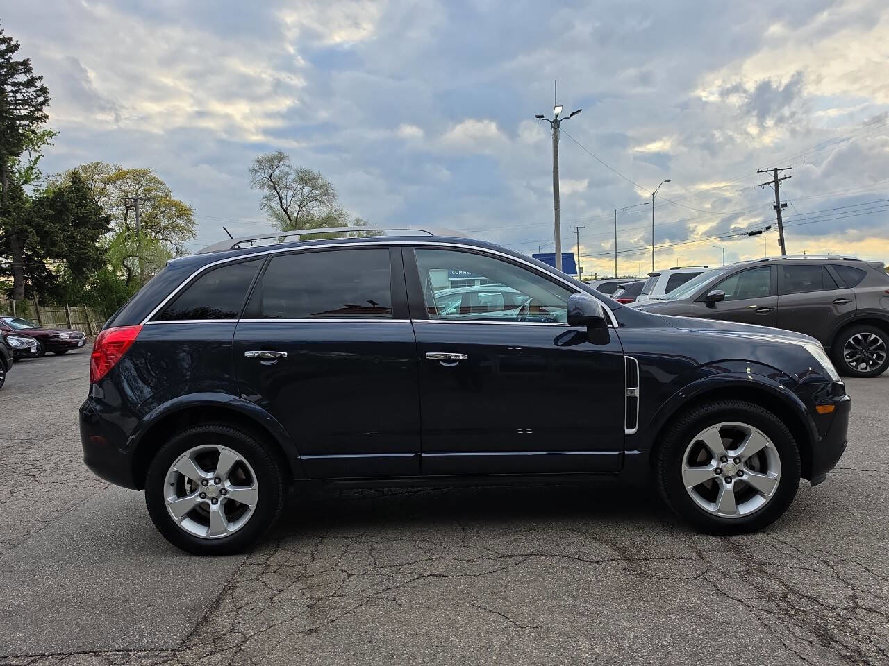 Used 2014 Chevrolet Captiva Sport LTZ FWD image 7