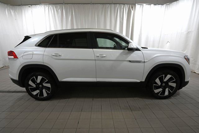 New 2025 Volkswagen Atlas Cross Sport SEL image 14