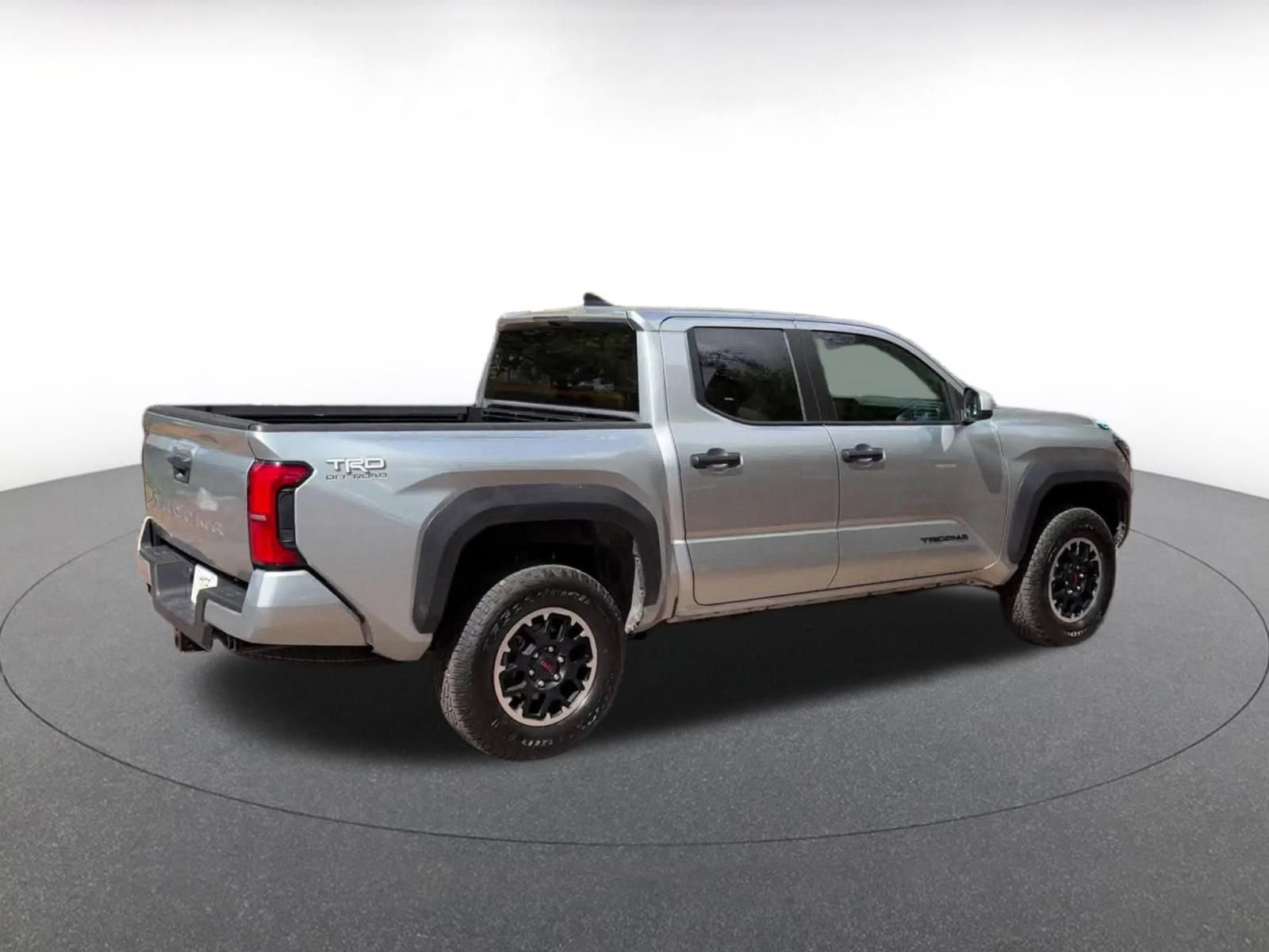 Used 2025 Toyota Tacoma TRD Off-Road image 15