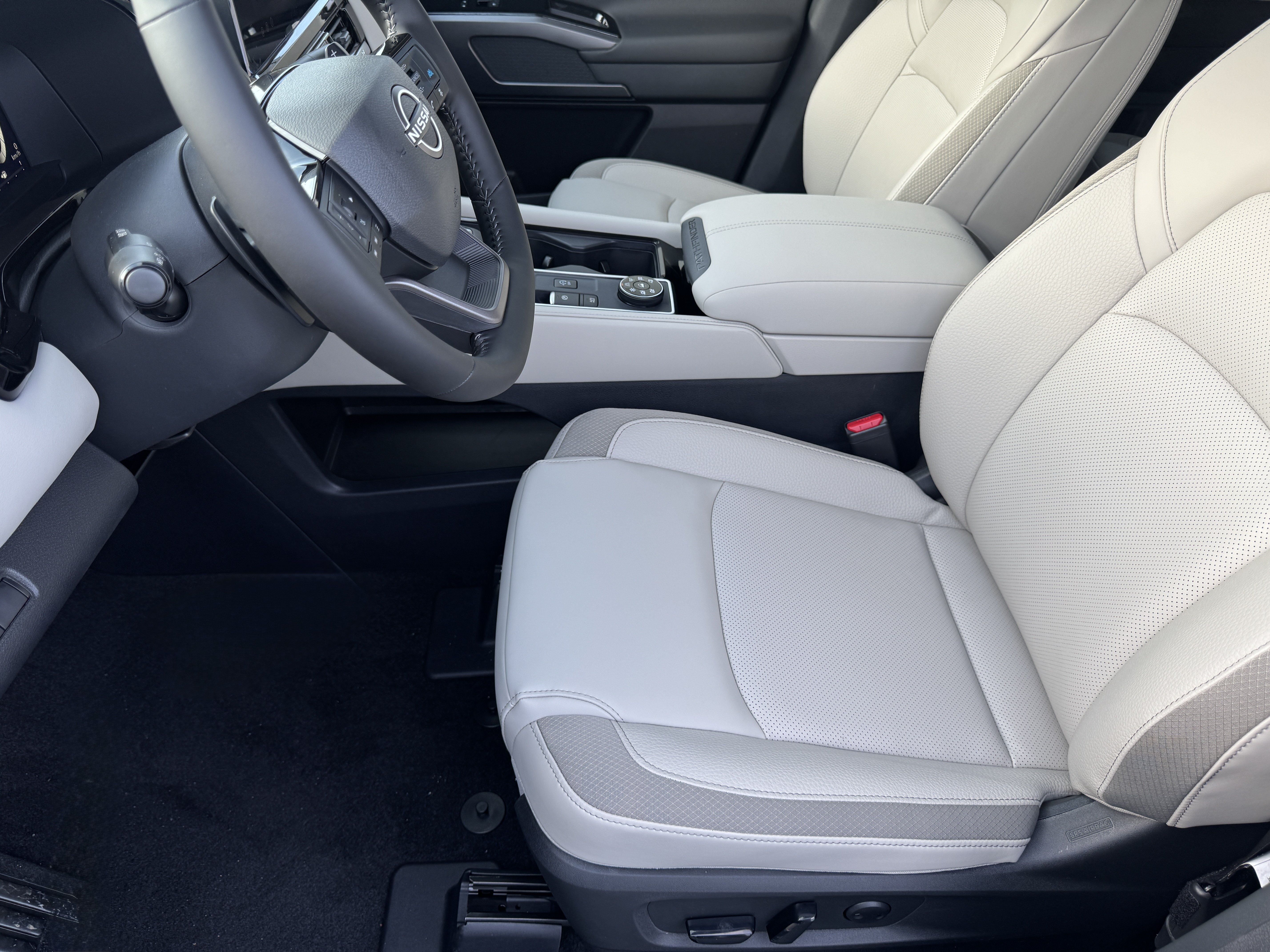 New 2026 Nissan Pathfinder SL AWD/4WD image 10