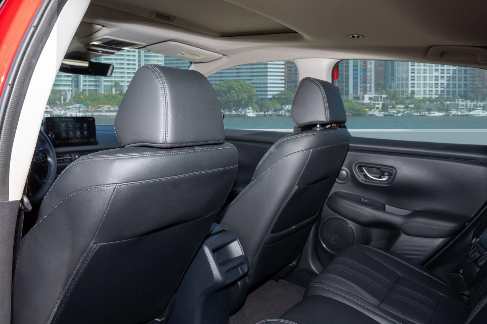 Certified 2024 Honda HR-V EX-L image 17