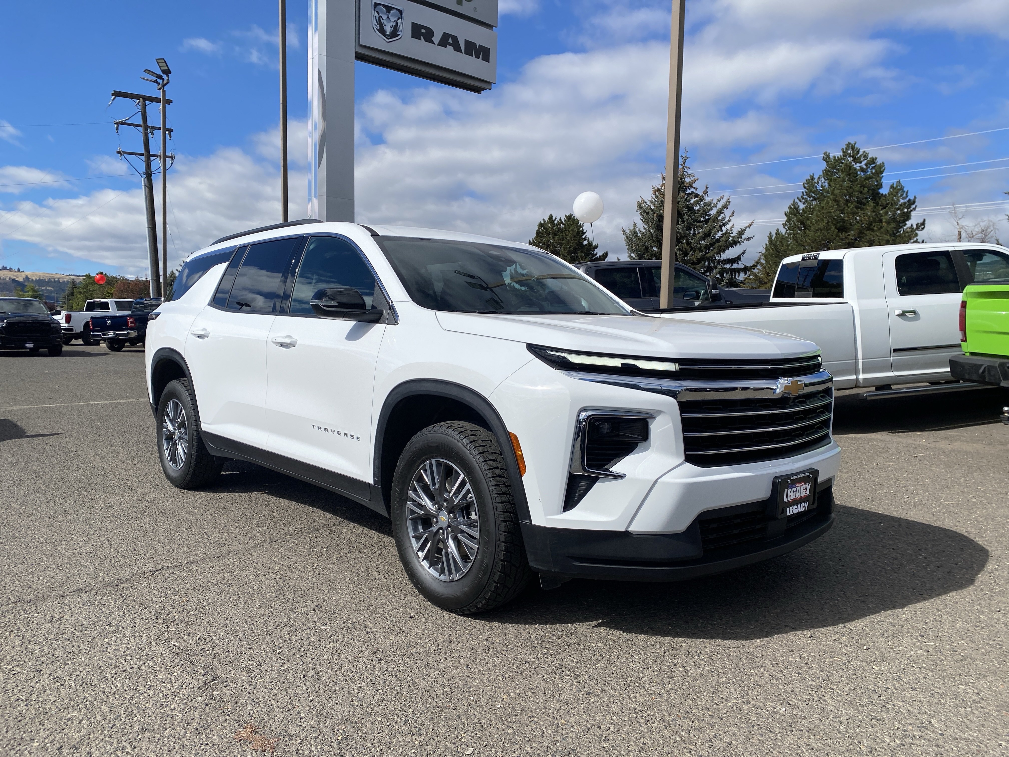 Used 2026 Chevrolet Traverse LT