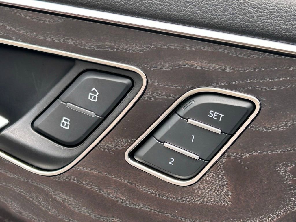 Used 2023 Audi Q8 Premium Plus w/ Premium Plus Package image 60