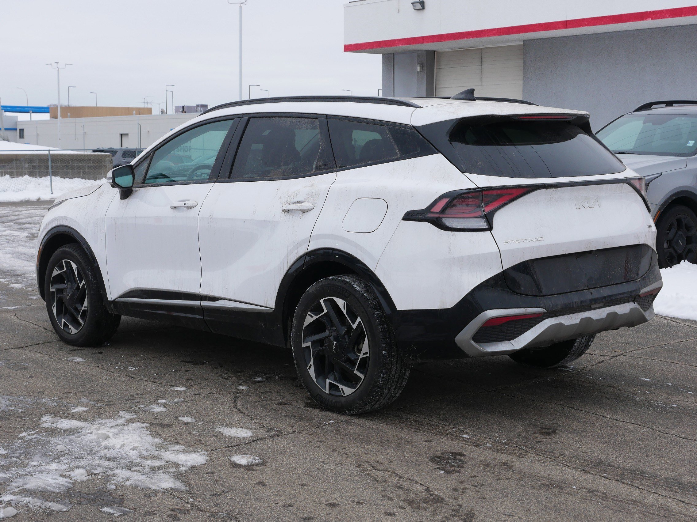 Certified 2023 Kia Sportage SX image 3