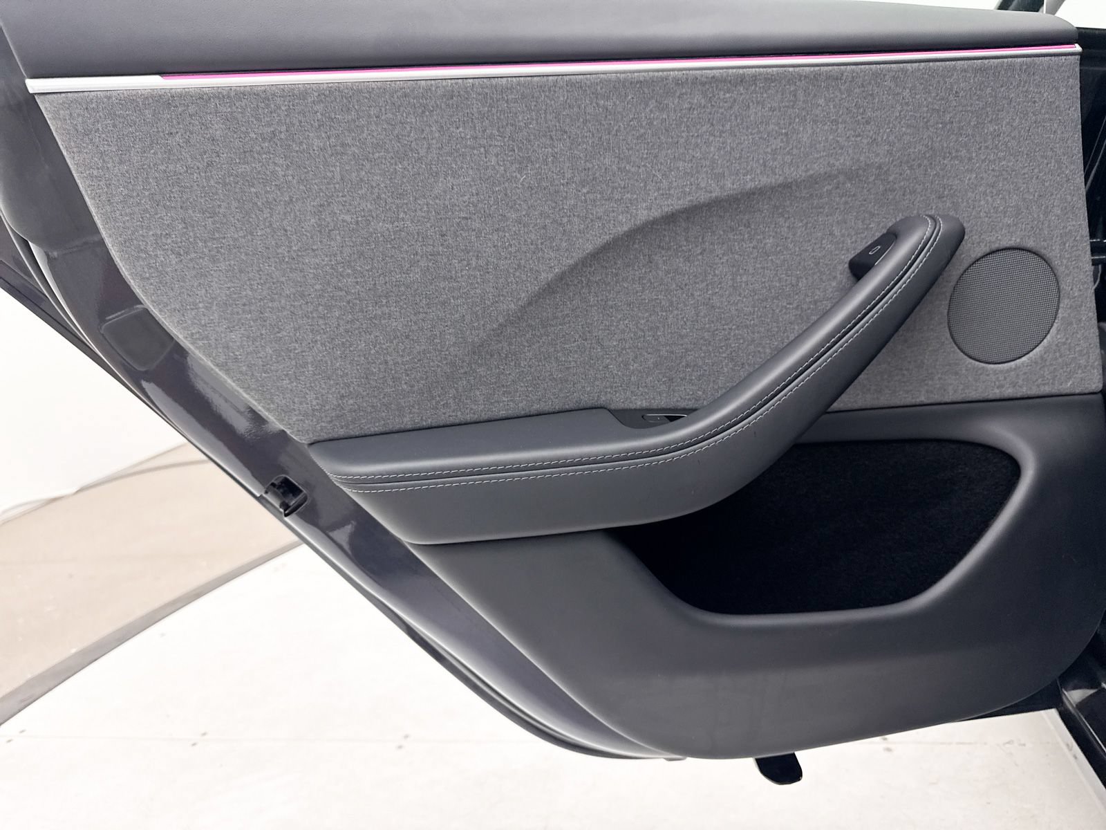 Used 2024 Tesla Model 3 Long Range RWD image 37