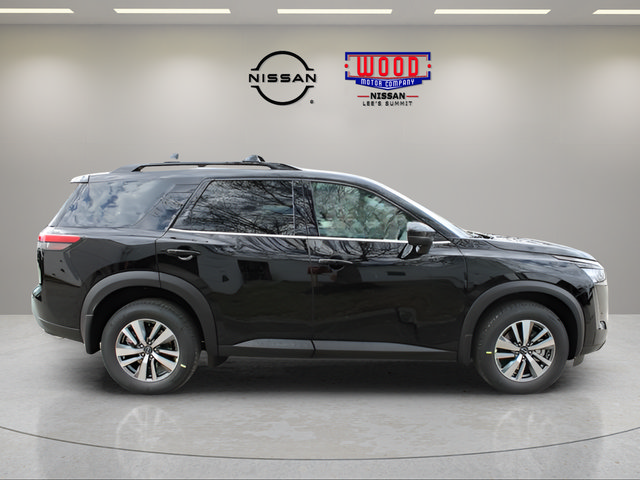 New 2026 Nissan Pathfinder SL AWD/4WD image 2