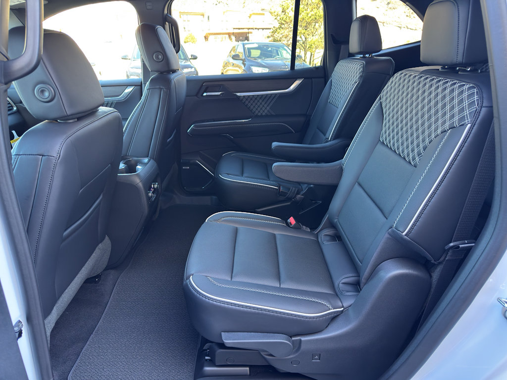 New 2026 GMC Acadia Denali w/ Super Cruise Package image 17