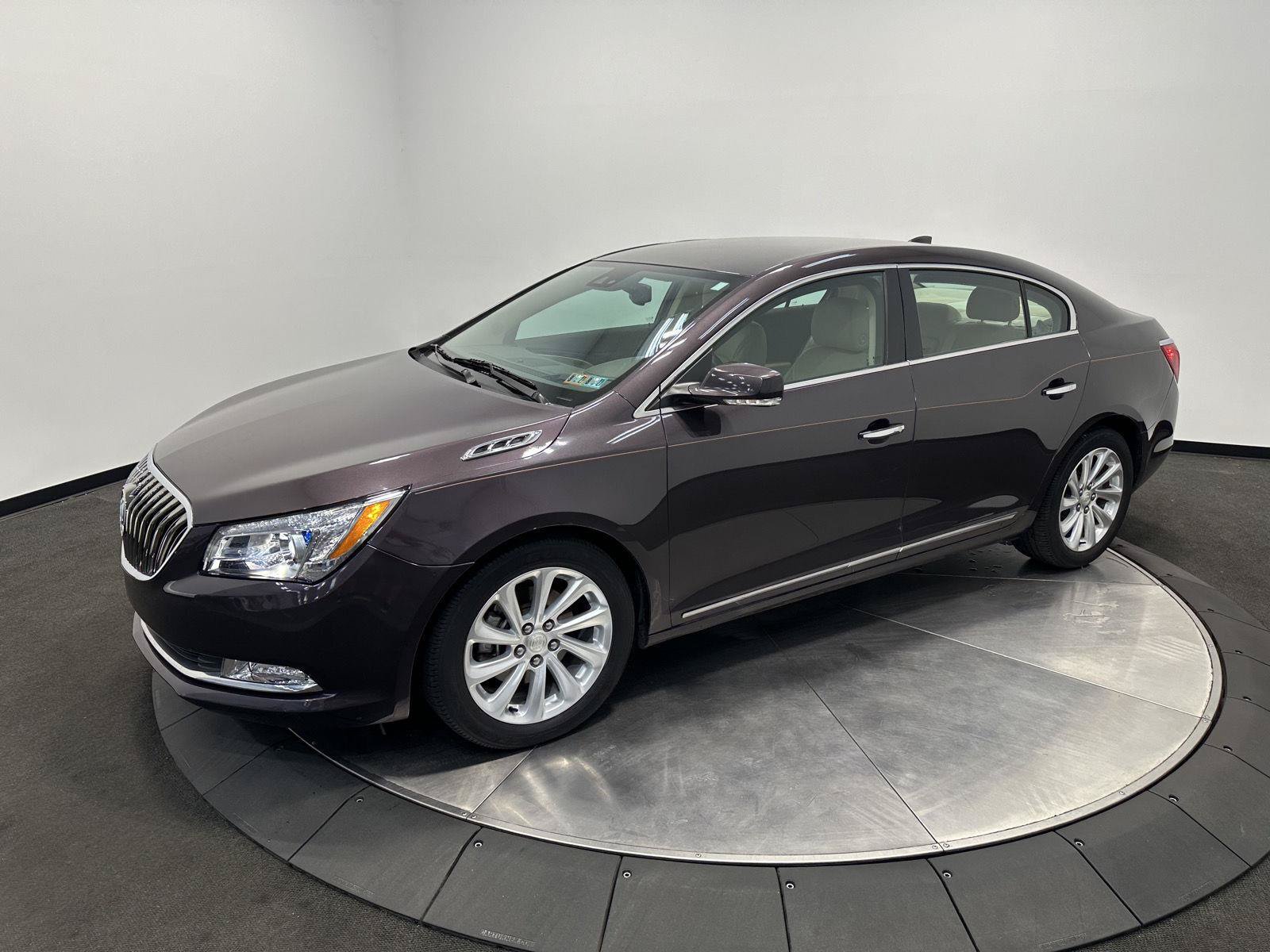 Used 2015 Buick LaCrosse Leather w/ Experience Buick Package FWD image 4