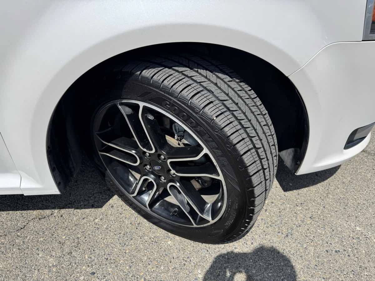 Used 2014 Ford Flex Limited w/ Appearance Package FWD image 39