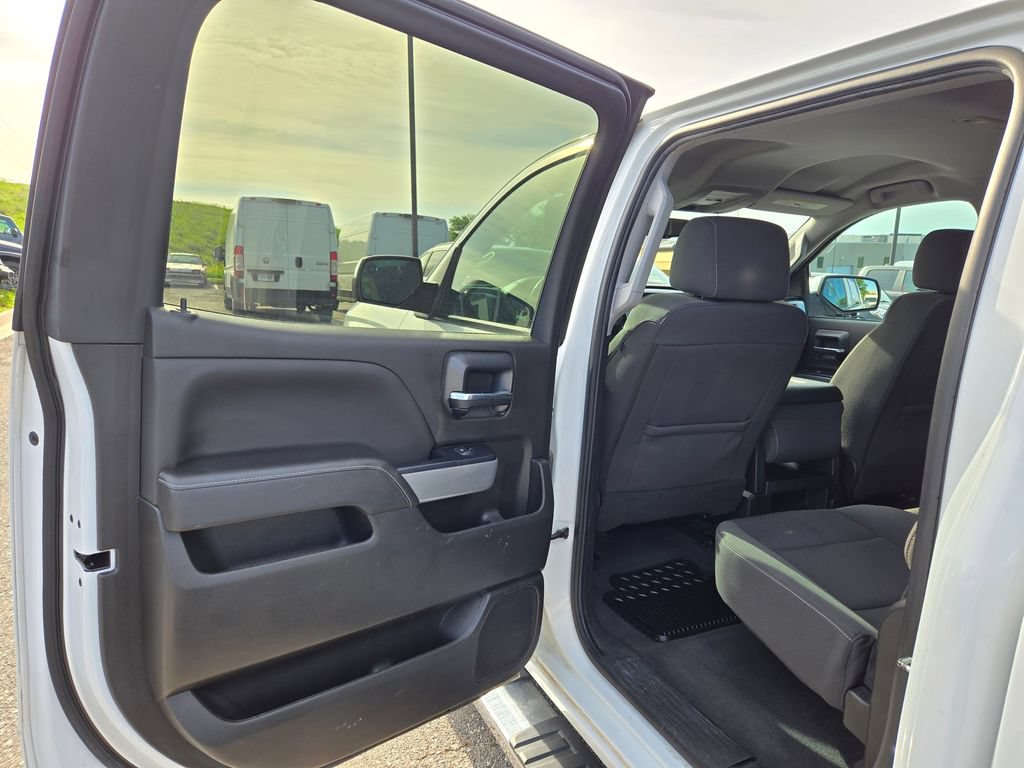 Used 2018 Chevrolet Silverado 1500 LT w/ All Star Edition AWD/4WD image 26