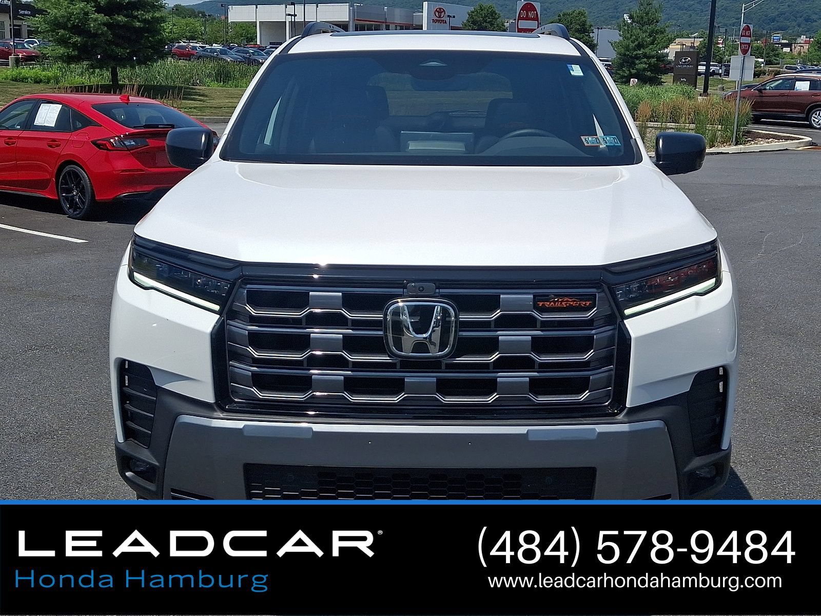 Used 2026 Honda Pilot TrailSport image 2