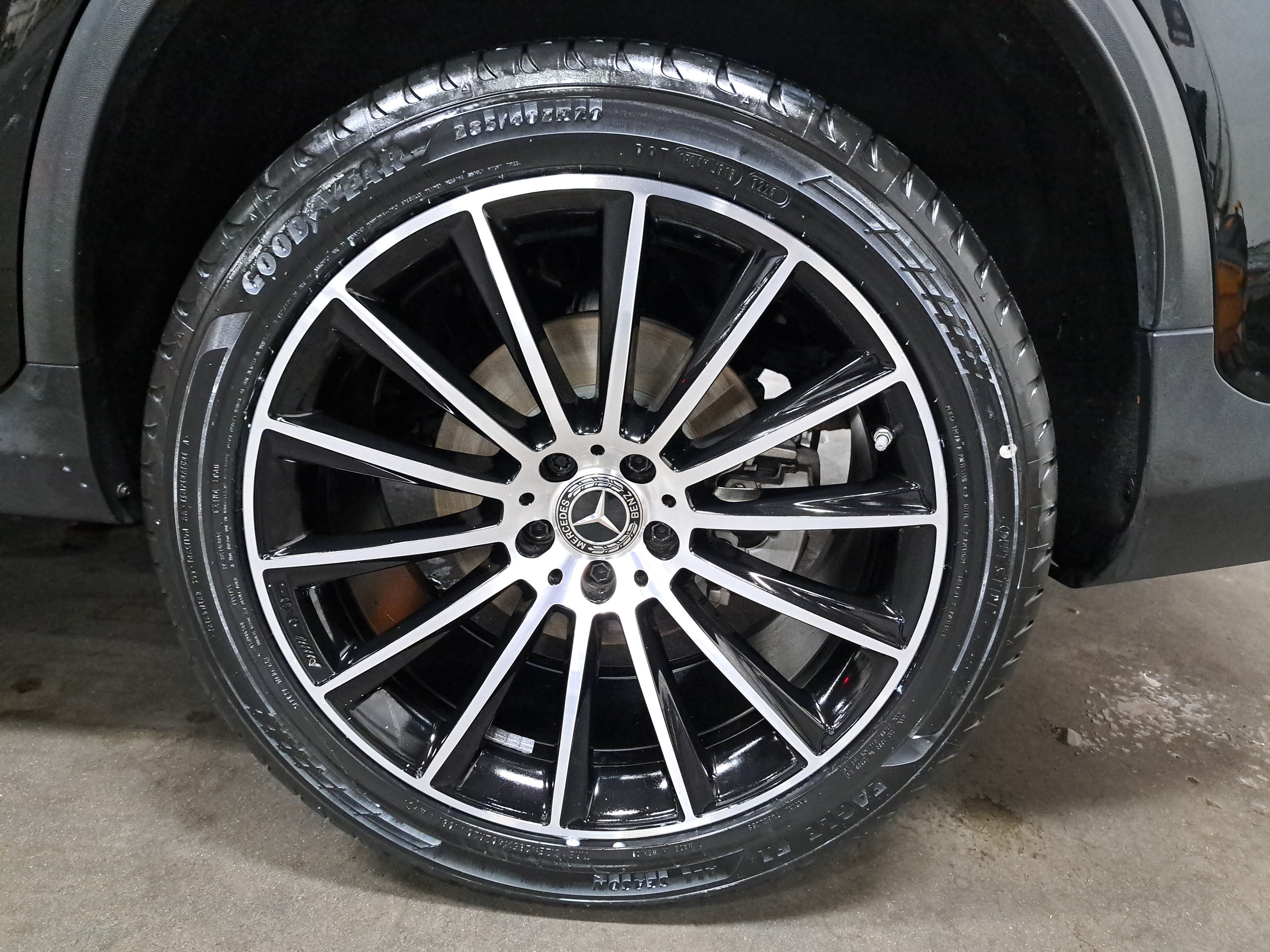 Used 2023 Mercedes-Benz GLC 300 4MATIC Coupe image 35