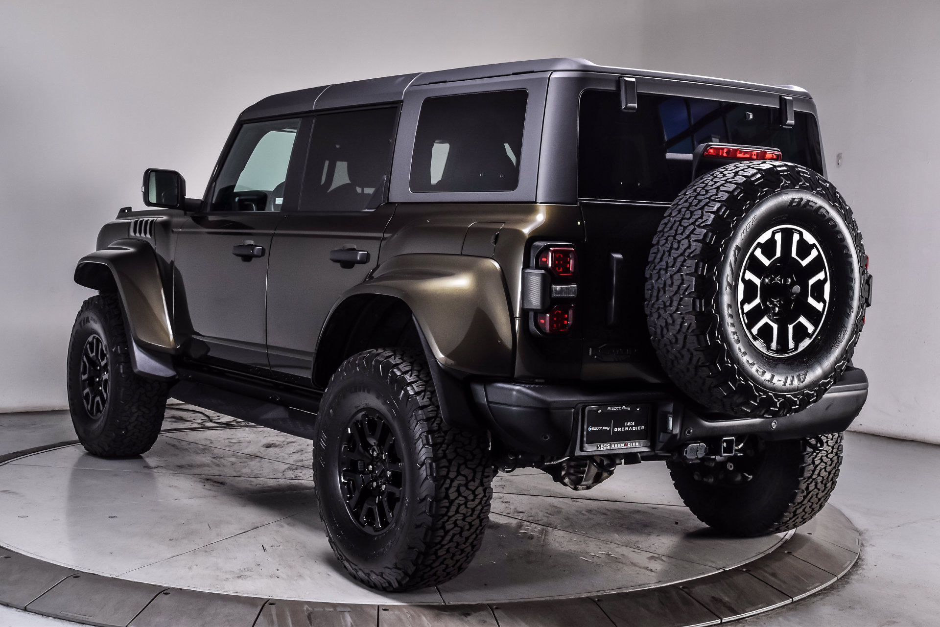 Used 2024 Ford Bronco Raptor w/ Interior Carbon Fiber Pack 6 AWD/4WD image 4