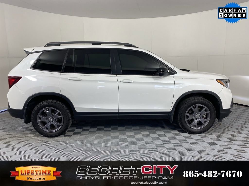 Used 2024 Honda Passport TrailSport image 8