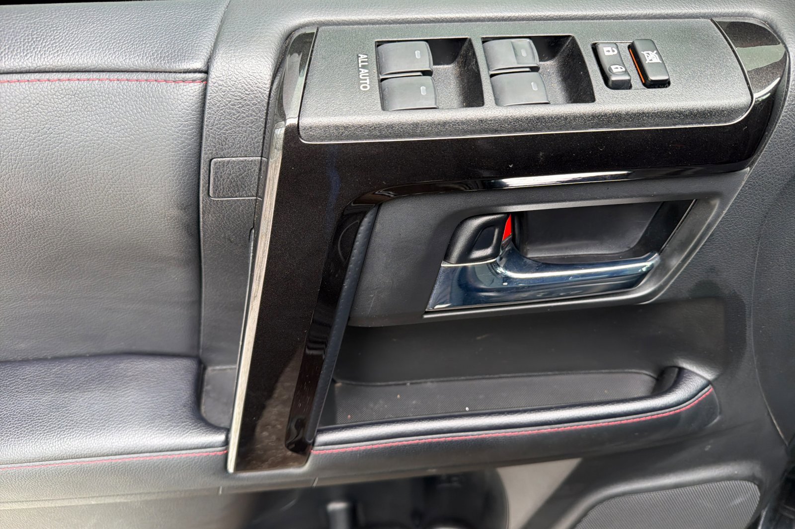 Used 2021 Toyota 4Runner TRD Off-Road Premium image 10