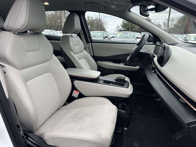 Used 2024 Nissan Ariya AWD image 10