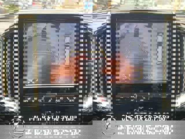 Used 2016 Toyota Land Cruiser image 18