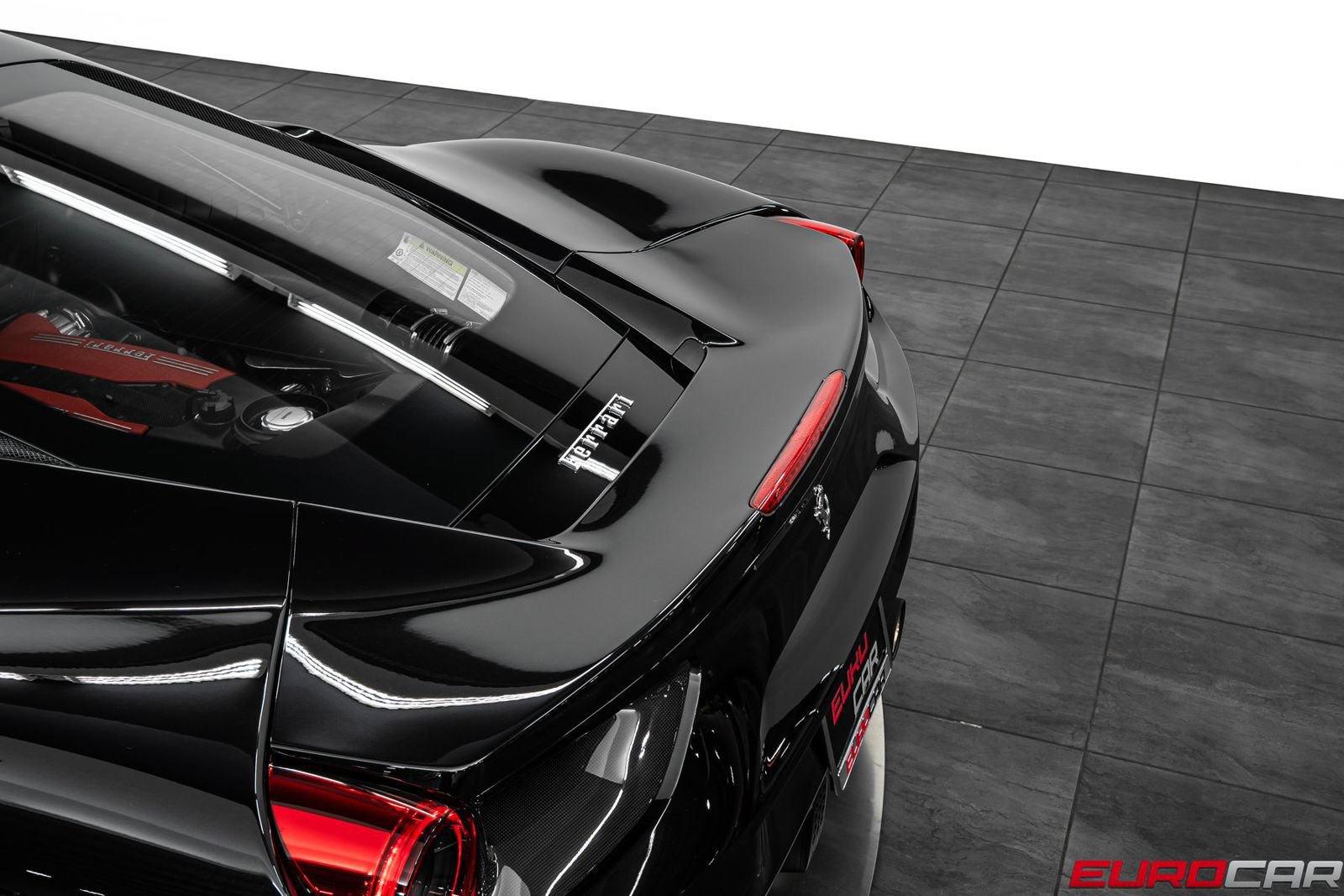 Used 2019 Ferrari 488 GTB RWD image 19