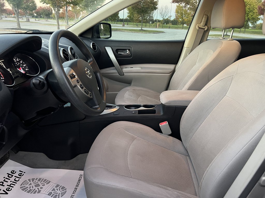 Used 2014 Nissan Rogue S w/ Convenience Package AWD/4WD image 16