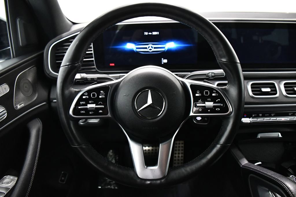 Used 2023 Mercedes-Benz GLS 580 4MATIC image 9