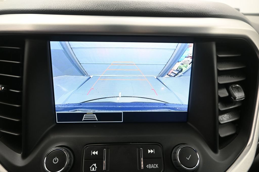 Used 2023 GMC Acadia SLE w/ Driver Convenience Package FWD image 23