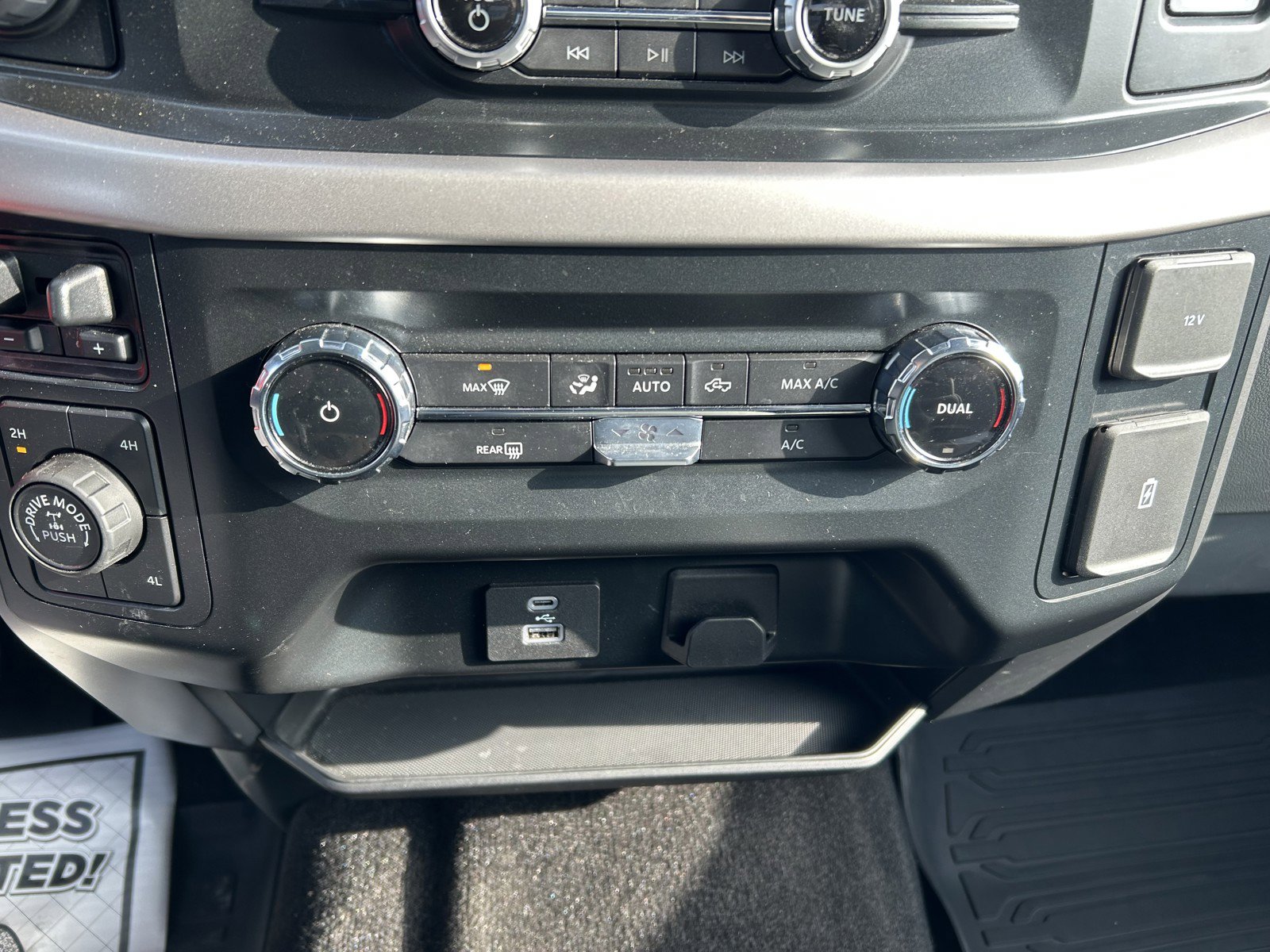 Used 2022 Ford F150 XLT w/ Equipment Group 301A Mid image 29