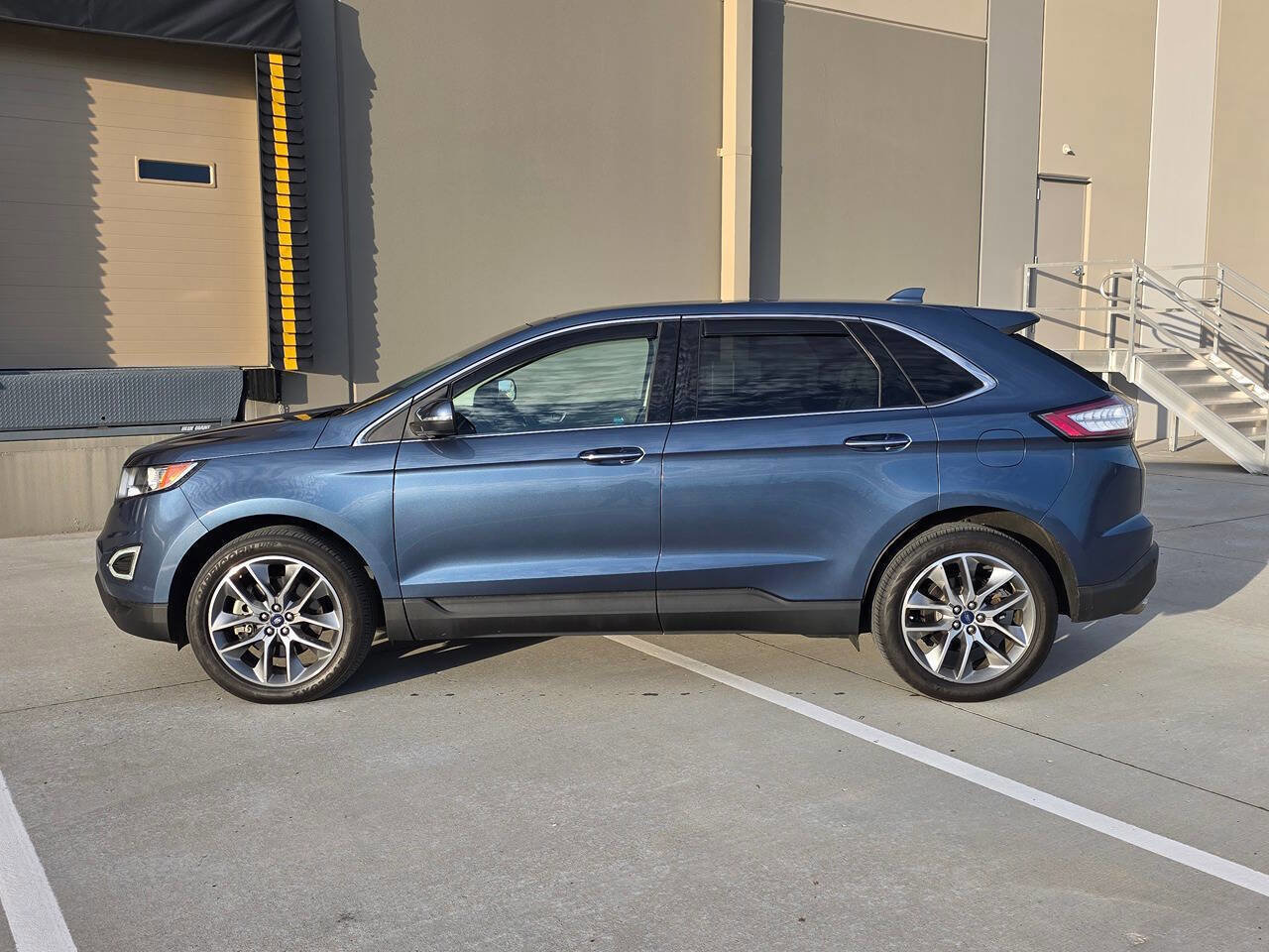 Used 2018 Ford Edge Titanium w/ Equipment Group 301A image 6