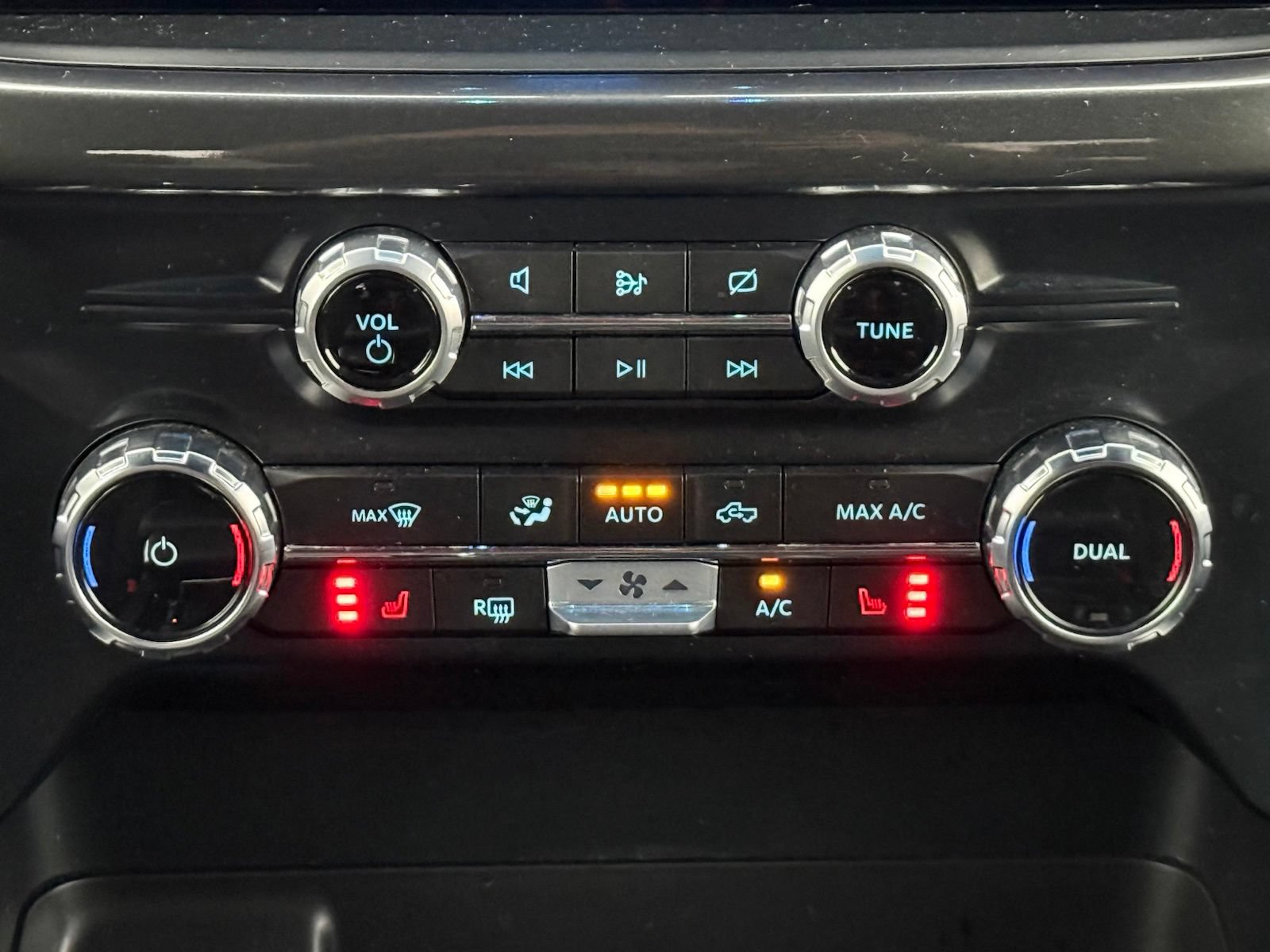 Used 2023 Ford F150 XLT w/ Equipment Group 302A High AWD/4WD image 24