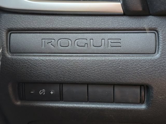 Used 2021 Nissan Rogue S FWD image 30