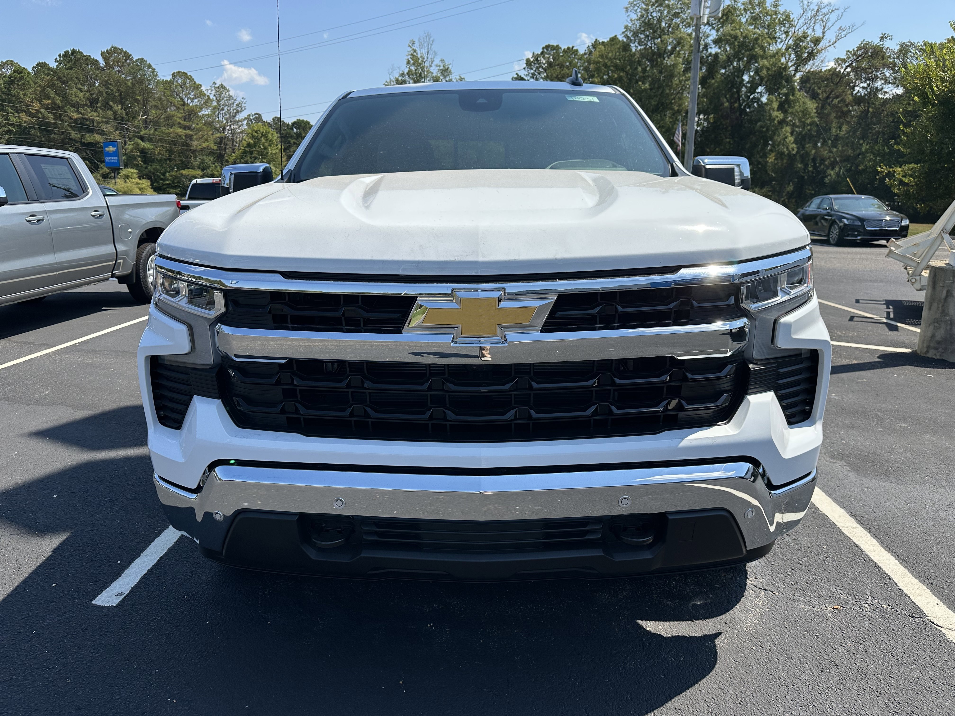 New 2026 Chevrolet Silverado 1500 LT image 3