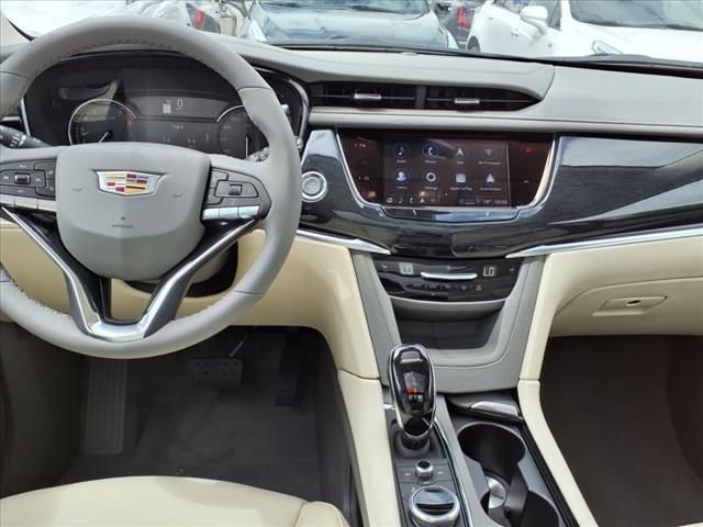 New 2025 Cadillac XT6 Premium Luxury image 21