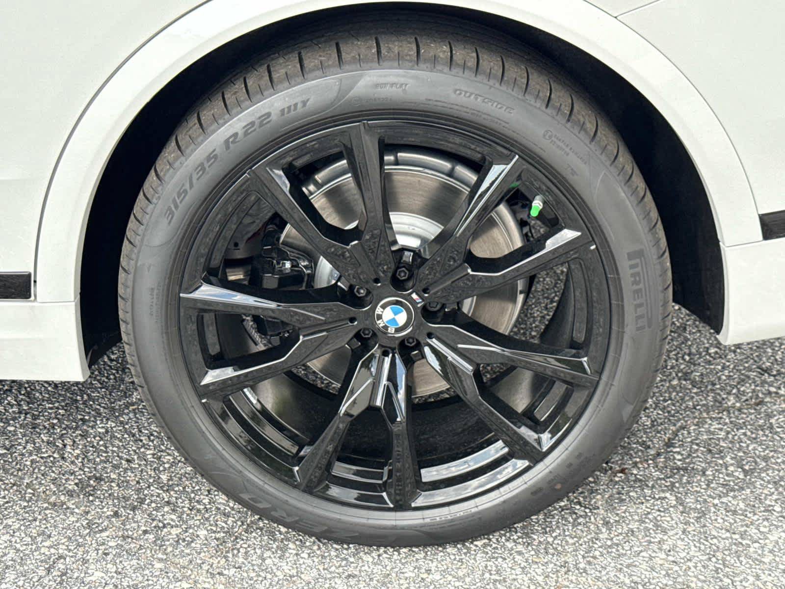 New 2027 BMW X7 xDrive40i w/ Executive Package AWD/4WD image 12