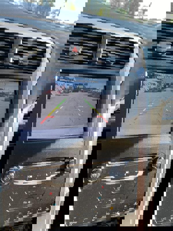 Used 2015 Ford Fusion SE image 10