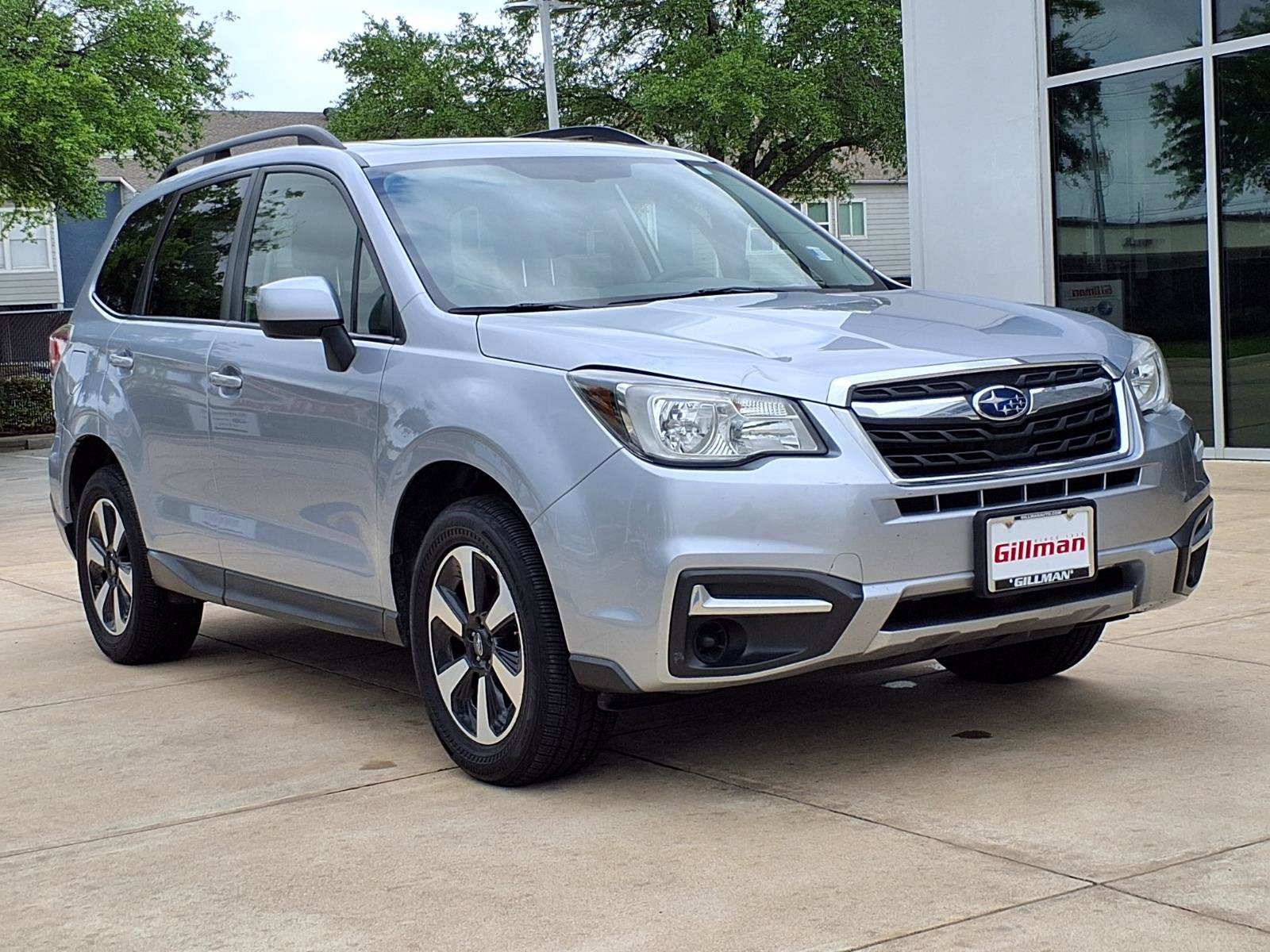 Used 2017 Subaru Forester 2.5i Premium w/ All-Weather Package AWD/4WD image 2