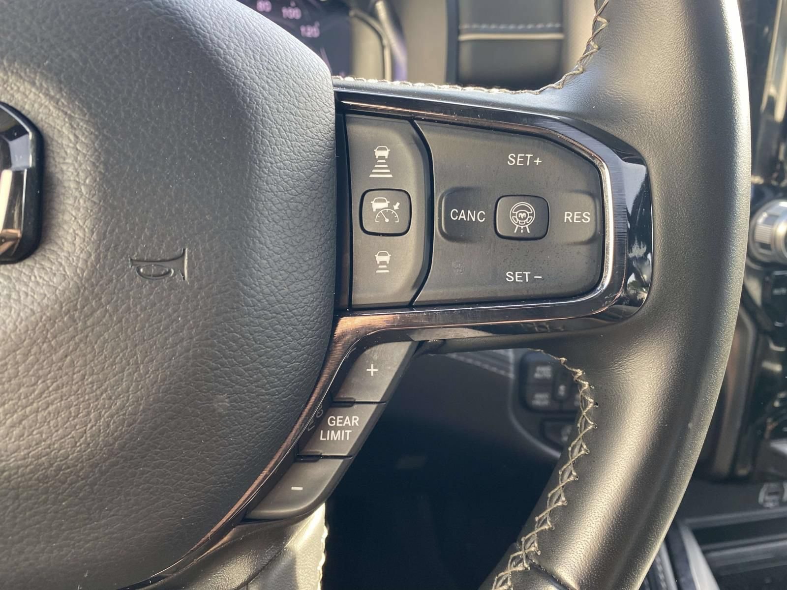 Used 2025 RAM 1500 Limited AWD/4WD image 23