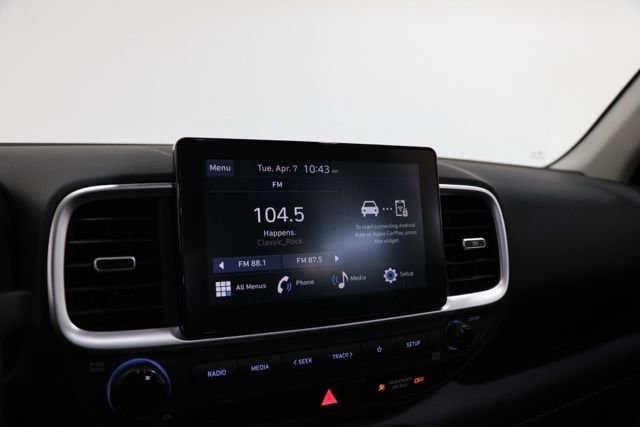Certified 2024 Hyundai Venue SEL image 23