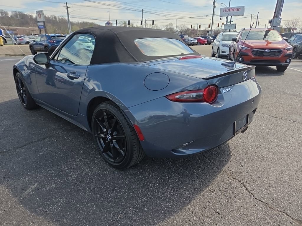 Used 2021 MAZDA MX-5 Miata Club image 4
