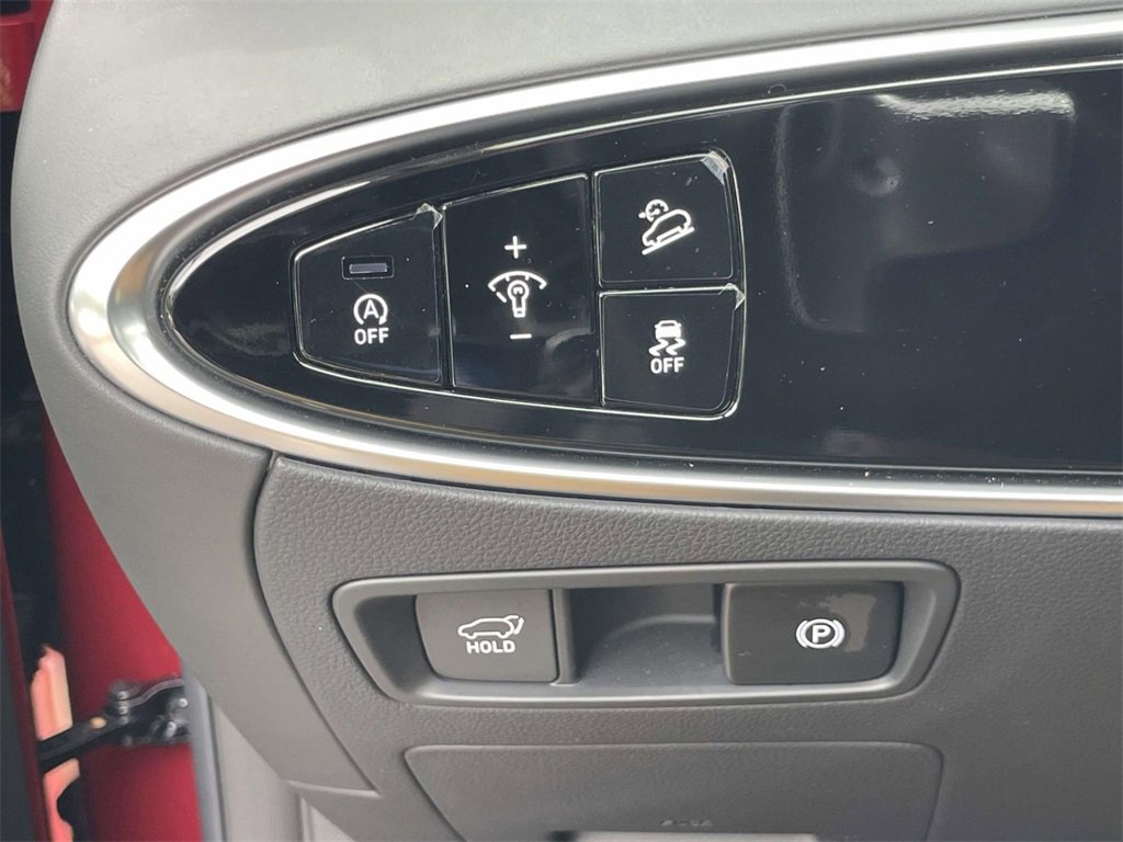 Certified 2025 Genesis GV70 2.5T image 17