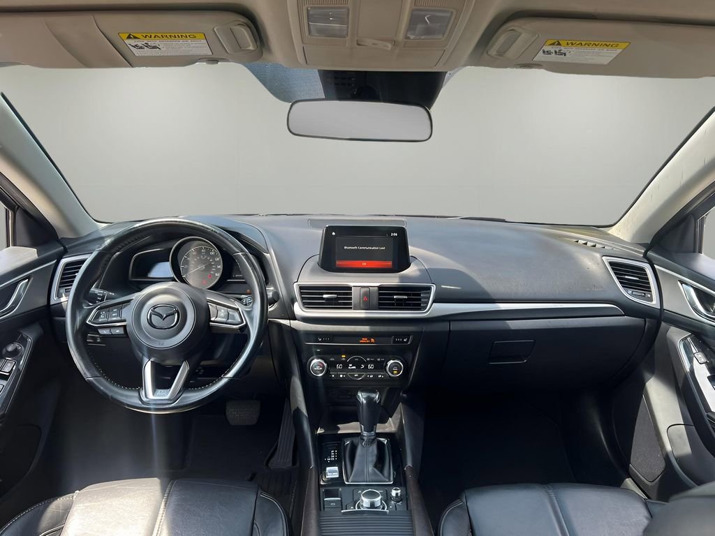 Used 2018 MAZDA MAZDA3 Touring image 19