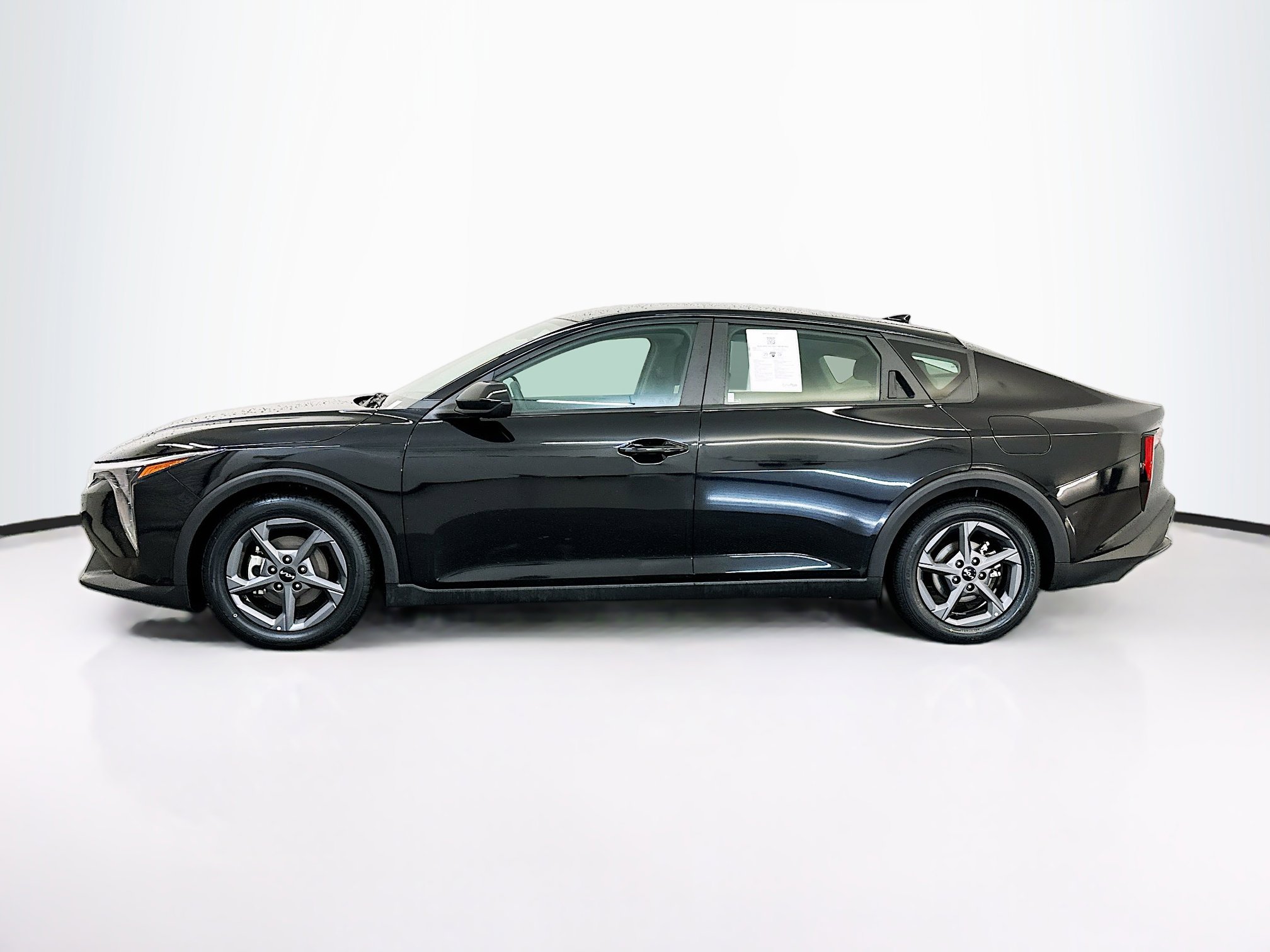 Used 2025 Kia K4 FWD image 4