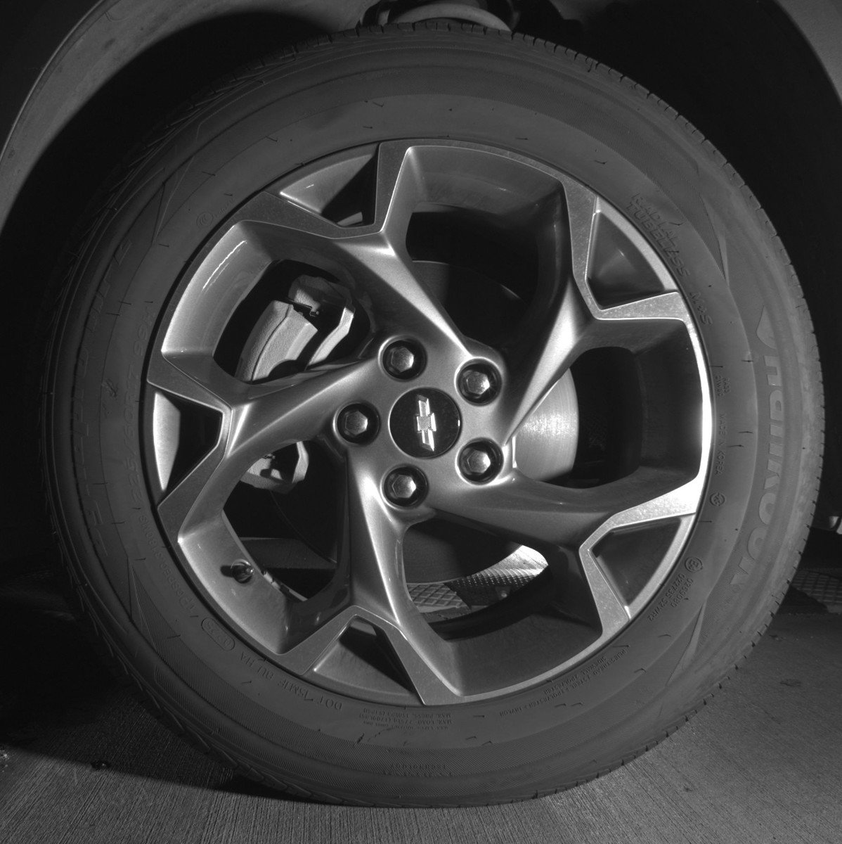 Used 2025 Chevrolet Trax LT FWD image 12