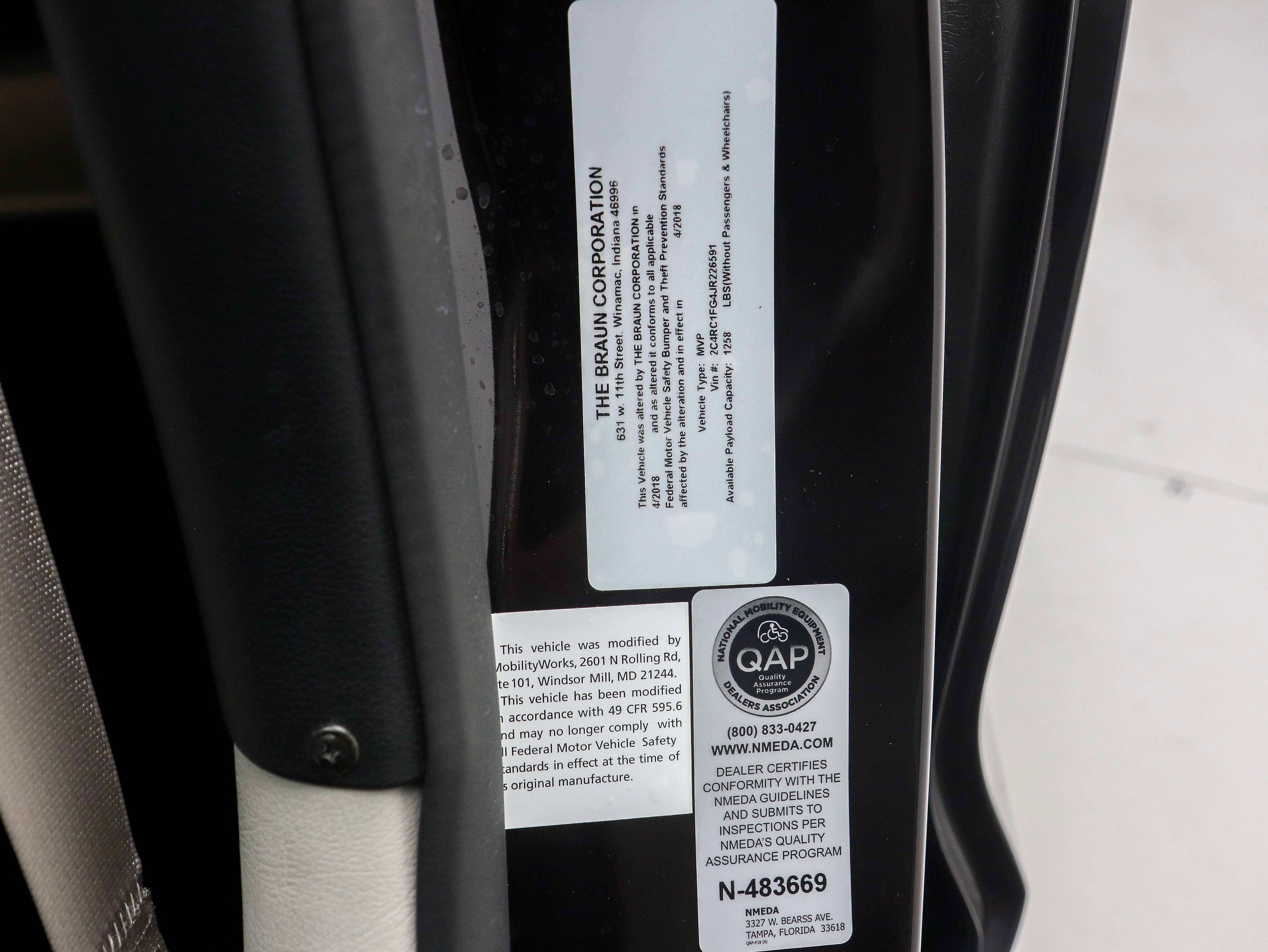 Used 2018 Chrysler Pacifica Touring Plus image 37