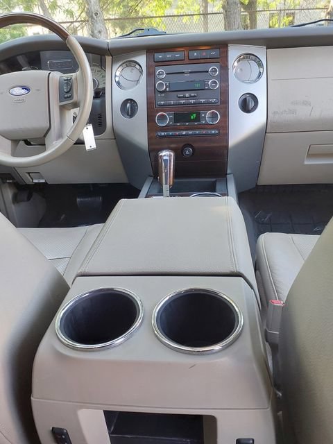 Used 2010 Ford Expedition Limited AWD/4WD image 21