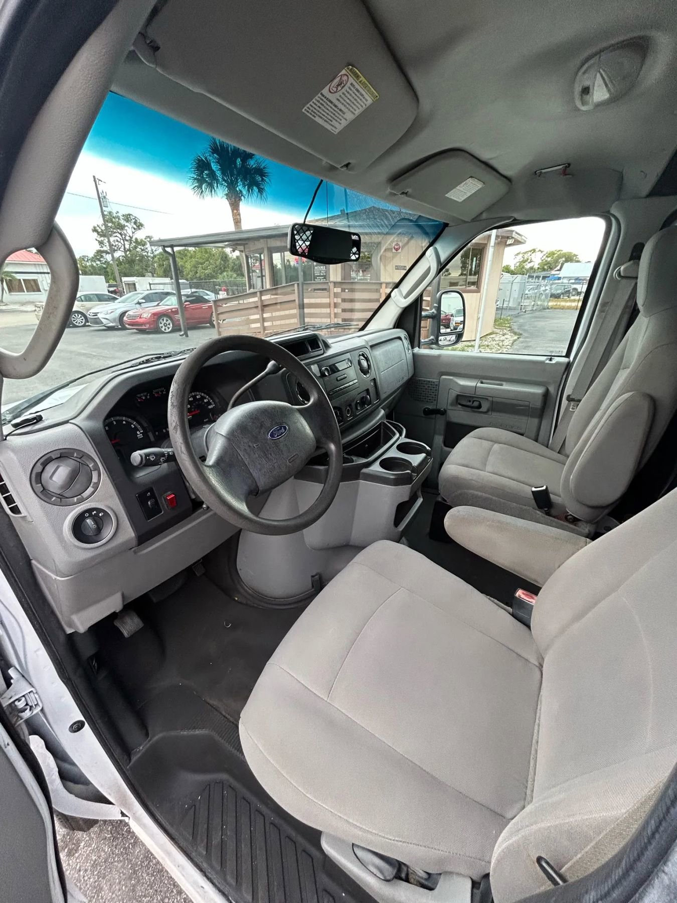 Used 2012 Ford E-150 and Econoline 150 image 24