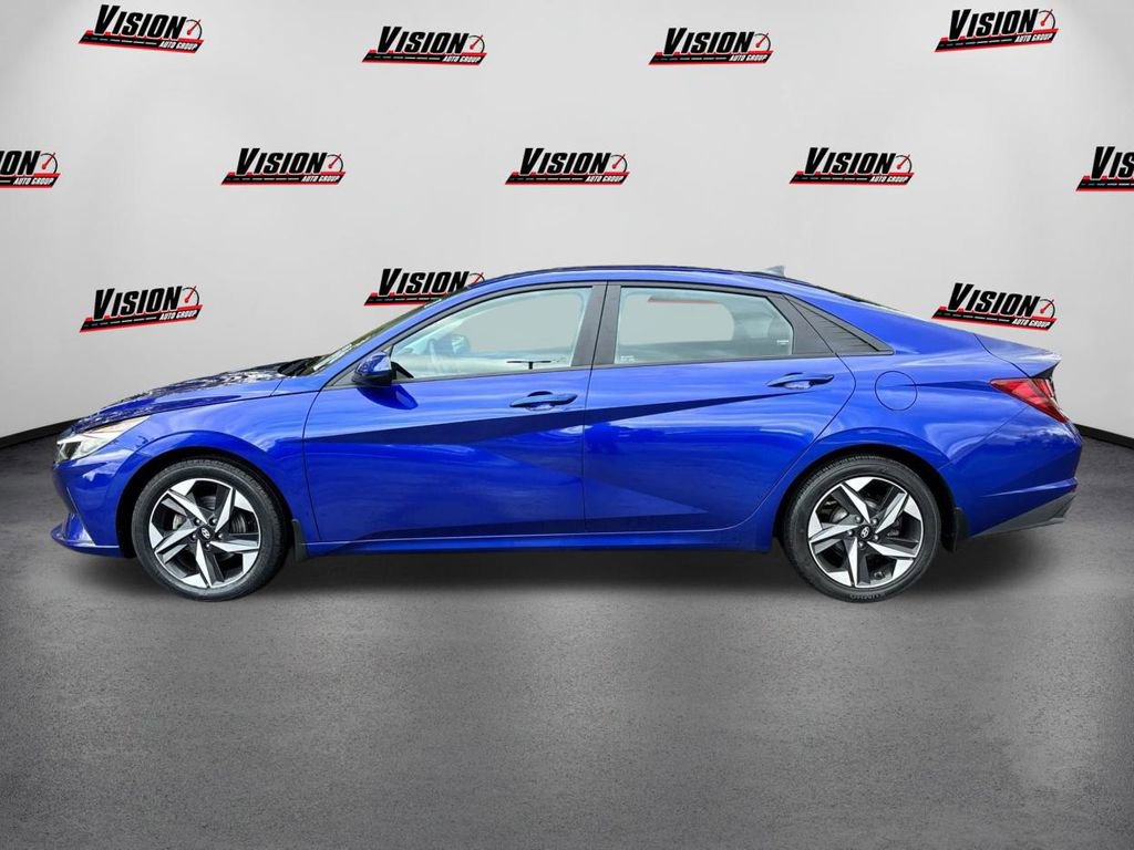 Used 2023 Hyundai Elantra SEL w/ Convenience Package image 8