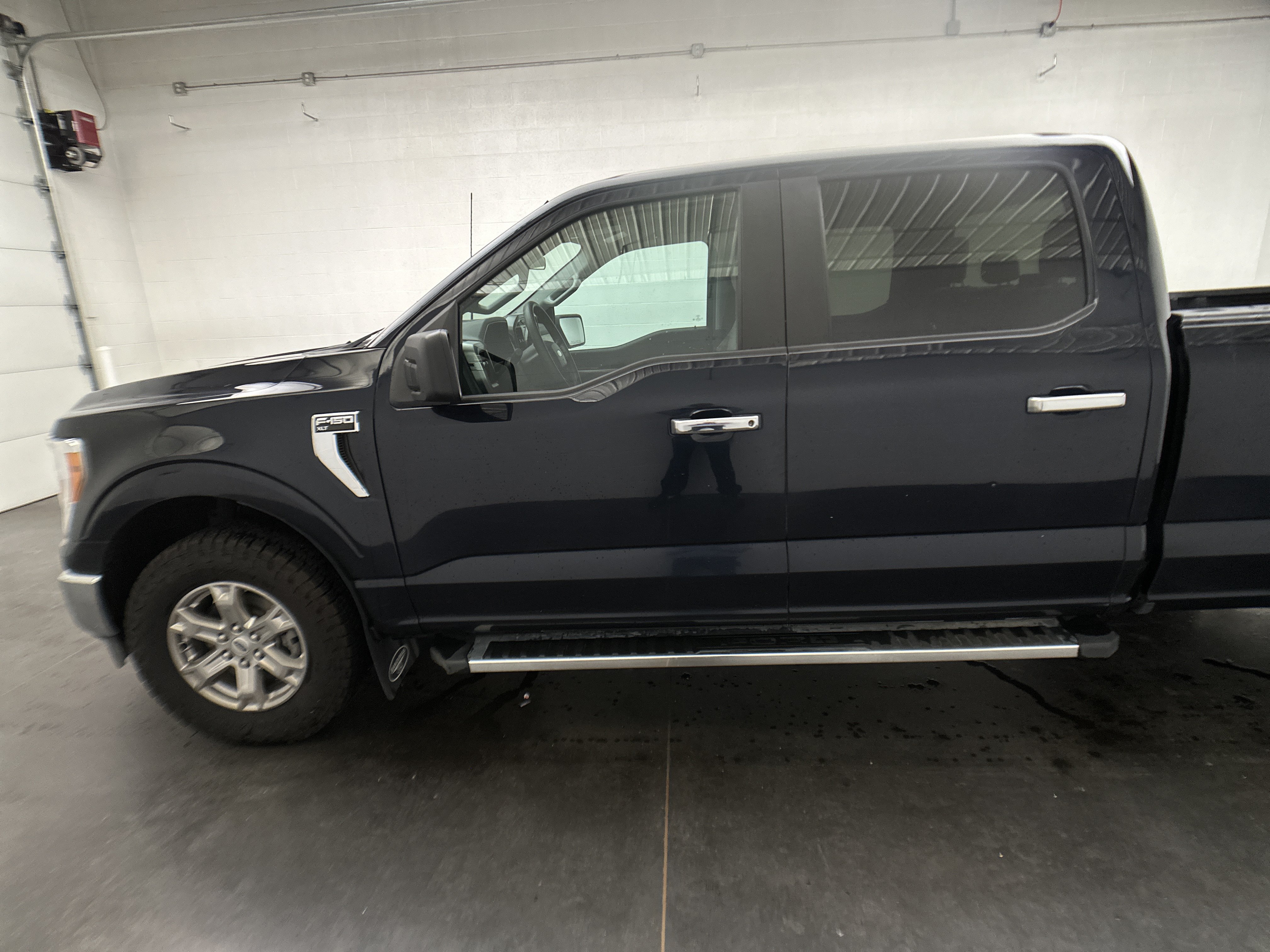 Used 2023 Ford F150 XLT w/ XTR Package AWD/4WD image 6